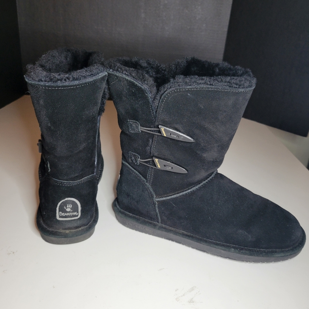 BEARPAW Abigail Women's Black Suede Sheepskin Wool Lined Boots Winter Size US 8